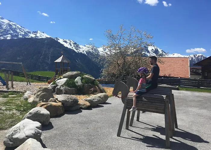 Bio & Reiterhof Der Veitenhof - Ferienwohnungen Mit Sauna Und Weitblick Im Oetztal * نيديرثاي