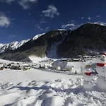 Bio & Reiterhof Der Veitenhof - Pferde, Berge, Wellness & Freiheit Im Oetztal