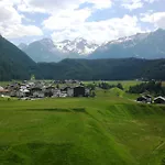 Апартаменты Bio & Reiterhof Der Veitenhof - Pferde, Berge, Wellness & Freiheit Im Oetztal Нидертай