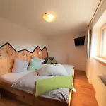 Bio & Reiterhof Der Veitenhof - Pferde, Berge, Wellness & Freiheit Im Oetztal