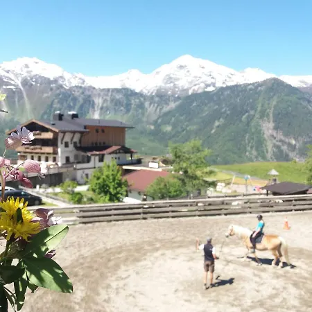 아파트 Bio & Reiterhof Der Veitenhof - Pferde, Berge, Wellness & Freiheit Im Oetztal