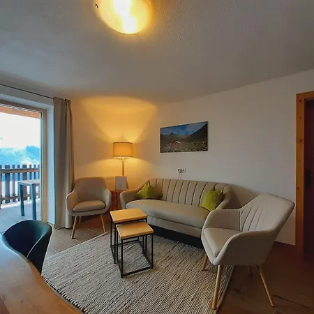 Bio & Reiterhof Der Veitenhof - Pferde, Berge, Wellness & Freiheit Im Oetztal 아파트
